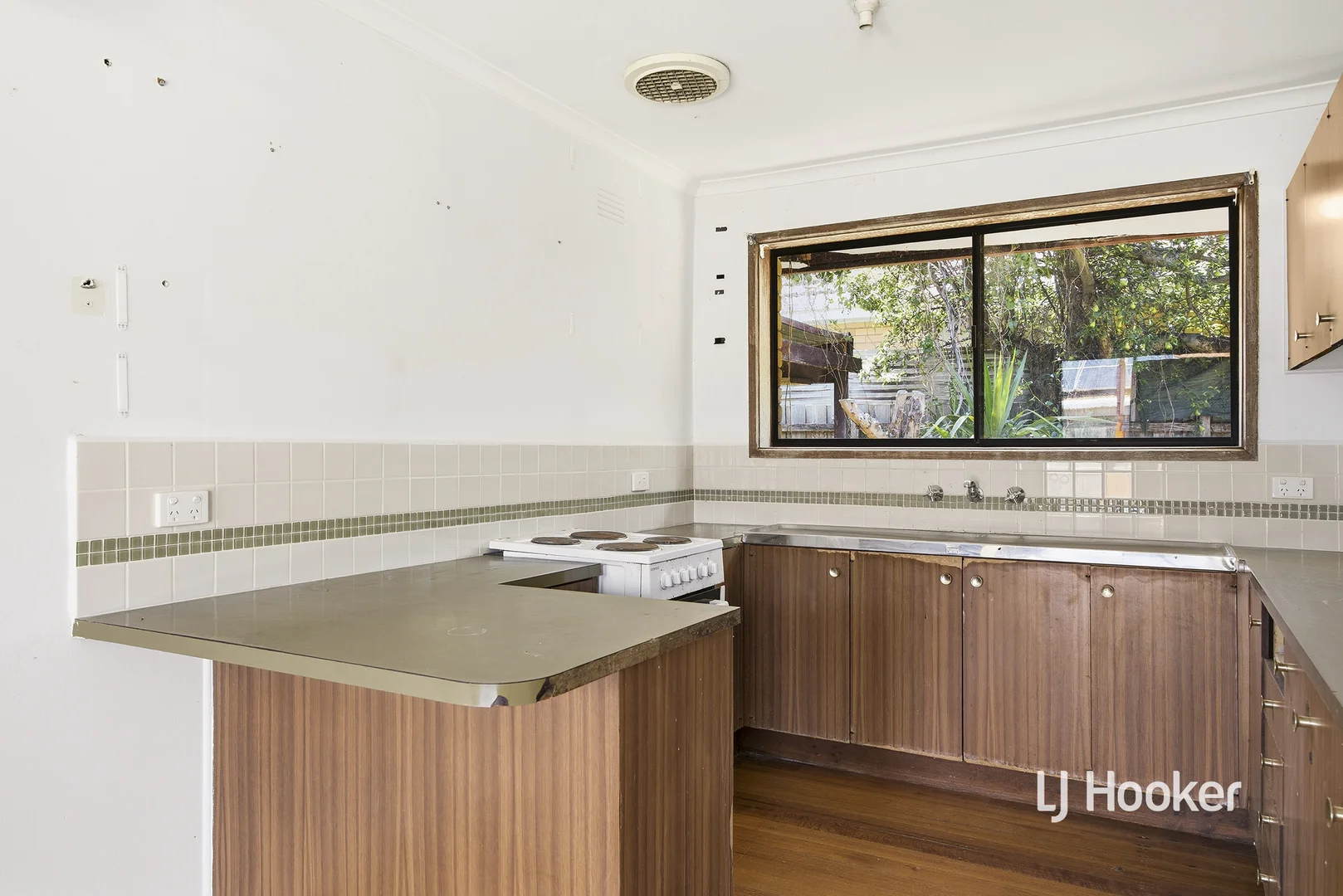 Additional image 3 of 2/13 Mambourin Street, Werribee VIC 3030