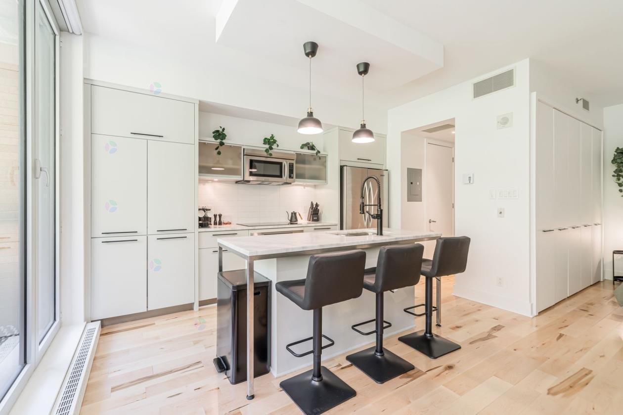 363 Rue St-Hubert