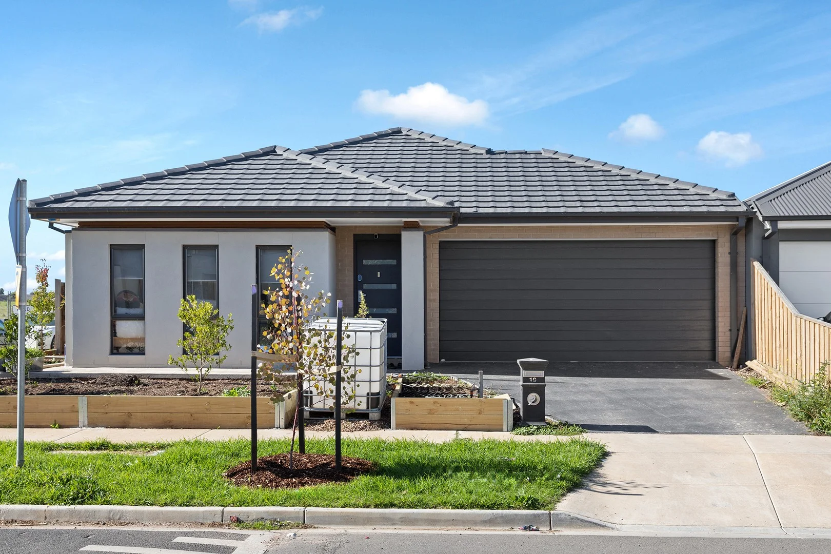 19 isherwood road, Deanside VIC 3336