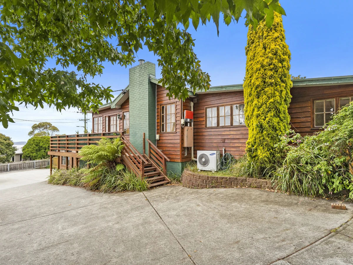 Additional image 16 of 245 Roslyn Avenue, Blackmans Bay TAS 7052