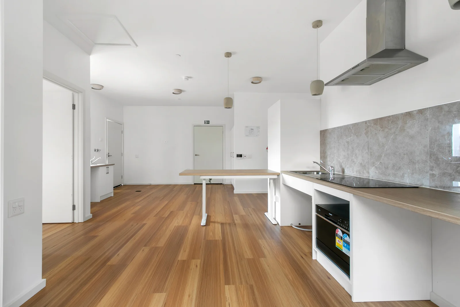 Additional image 5 of 30 Chenhall Crescent, Traralgon VIC 3844