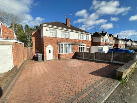 The Avenue, Castlecroft, Wolverhampton WV3