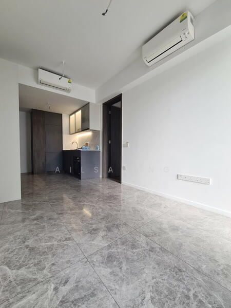 36 Middle Road photo 2