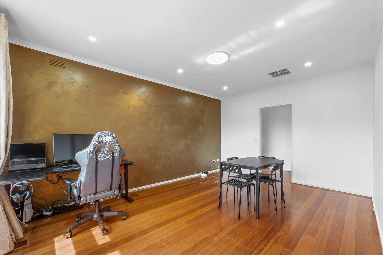 Additional image 3 of 30 Husband Road, Forest Hill VIC 3131