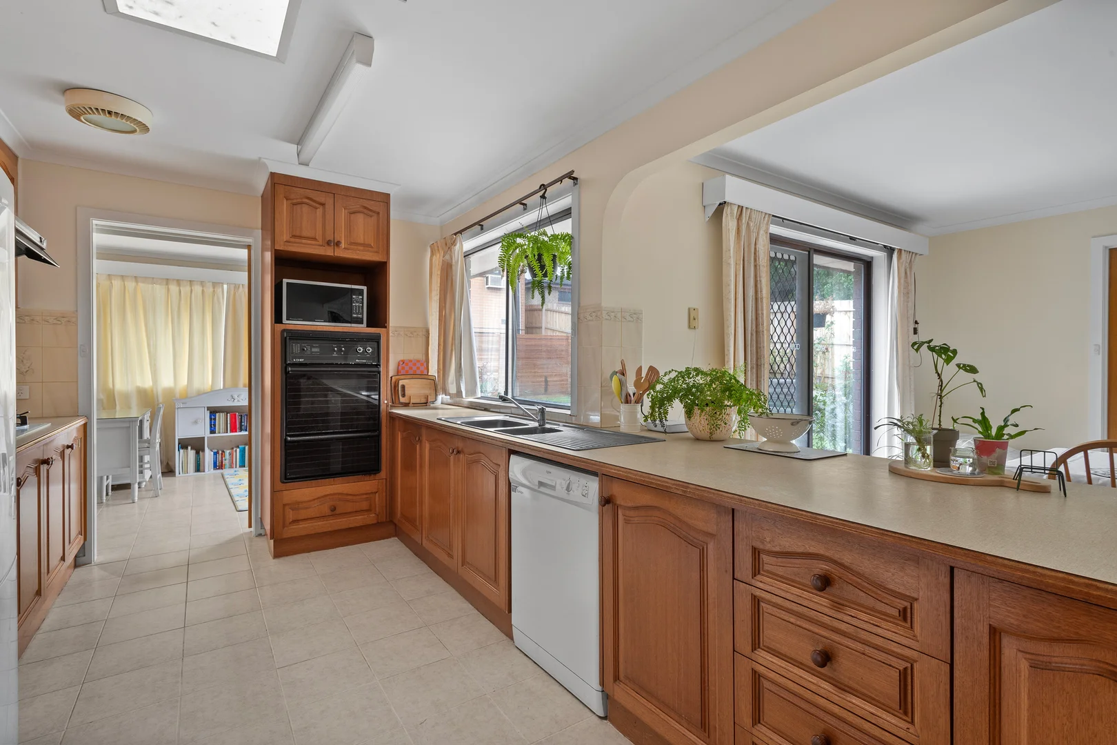 Additional image 3 of 2/33A McCubbin Street, Burwood VIC 3125