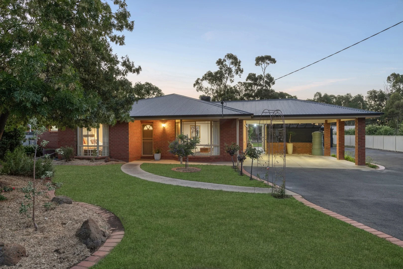 80 Strickland Street, Ascot VIC 3551