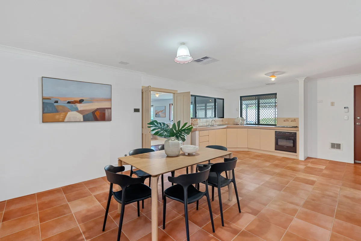 Additional image 4 of 34 Strawberry Drive, Seville Grove WA 6112
