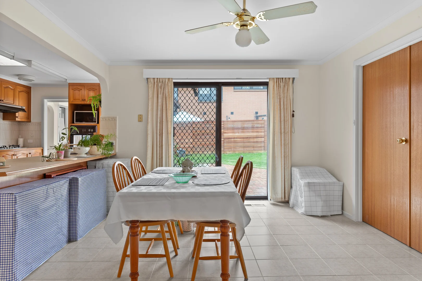 Additional image 4 of 2/33A McCubbin Street, Burwood VIC 3125
