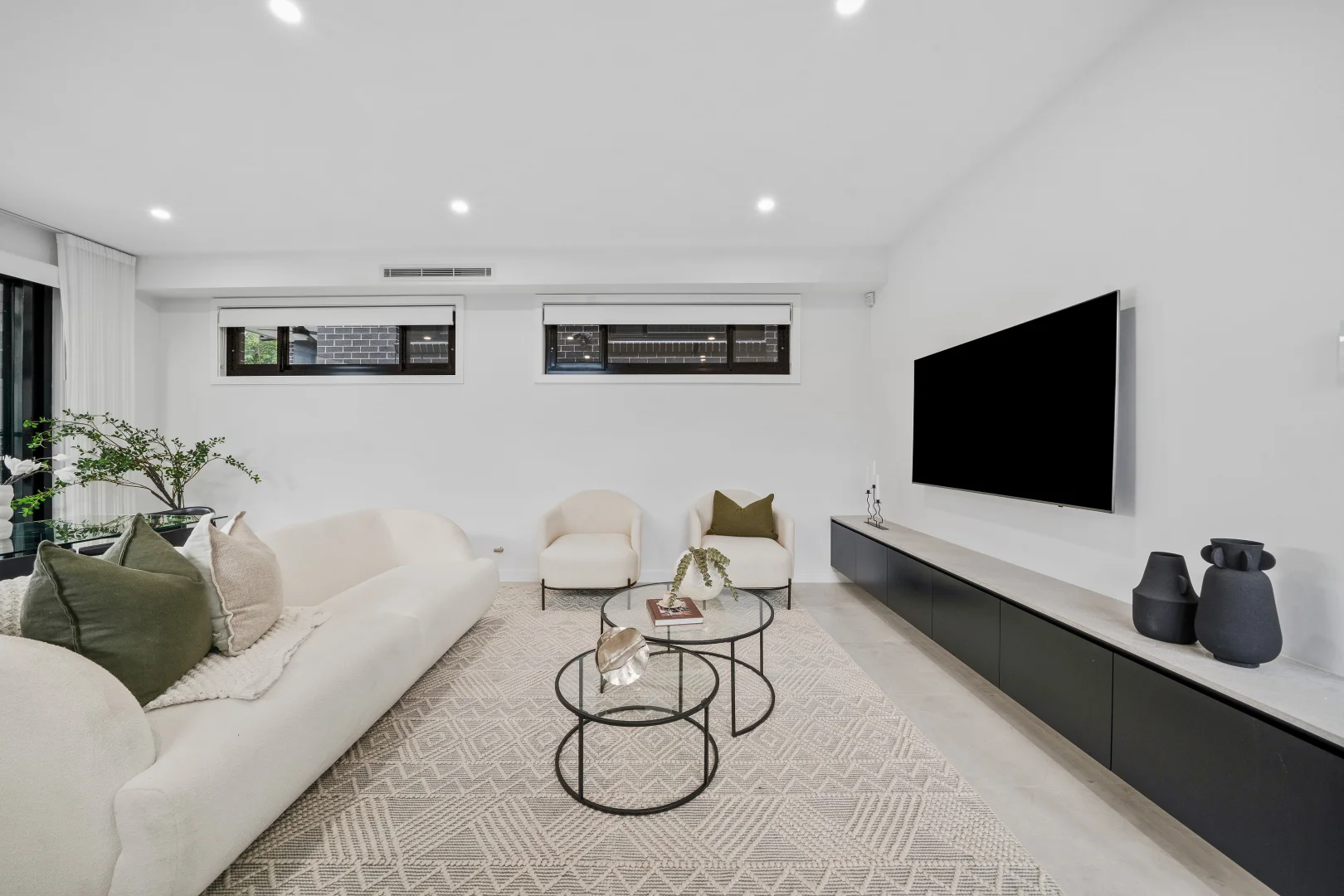 Additional image 3 of 11a Karani Avenue, Guildford NSW 2161