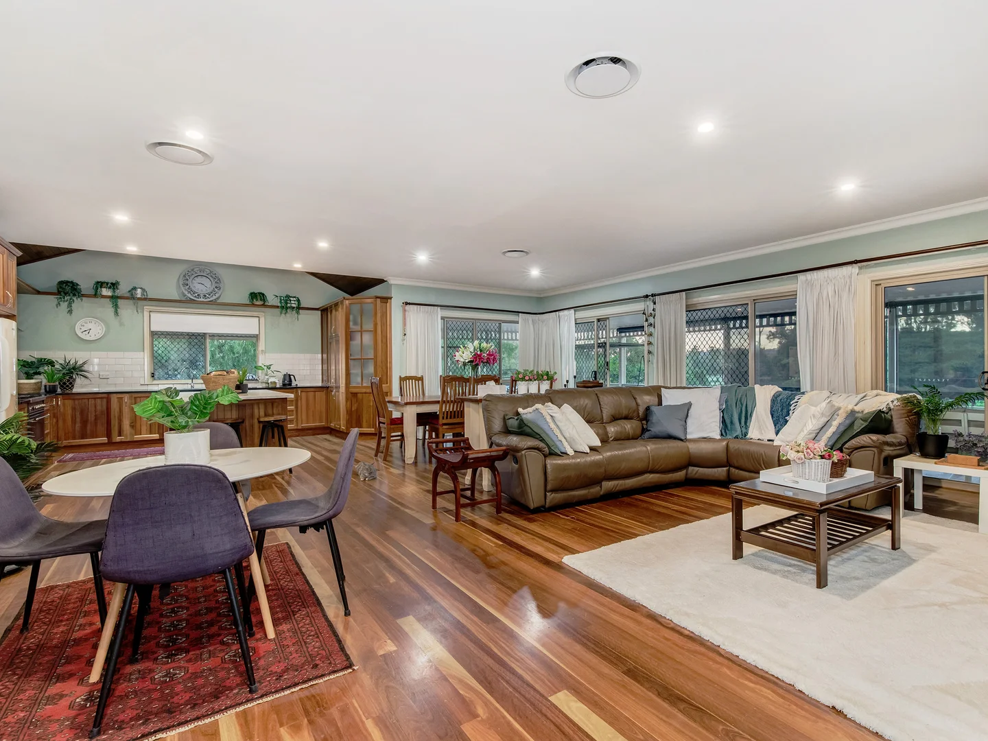 Additional image 10 of 52 Yvonne Crescent, Mount Warren Park QLD 4207