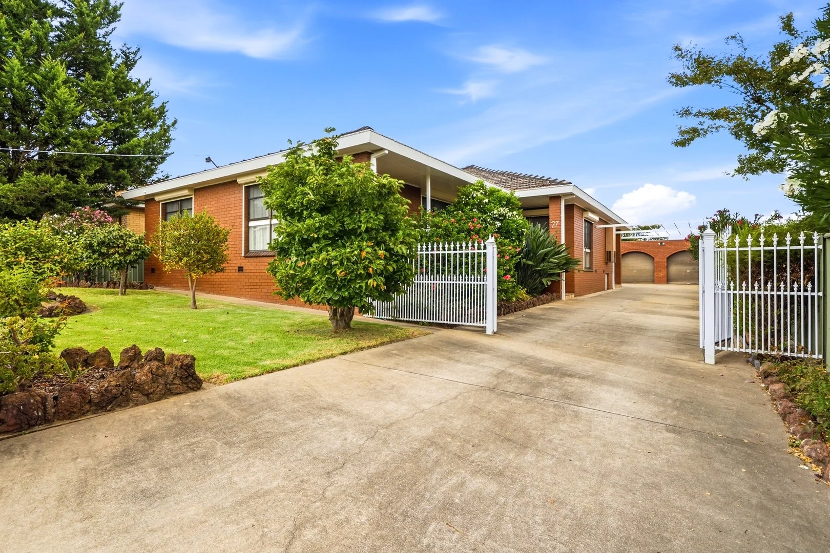 27 Tristan Street, Seymour VIC 3660
