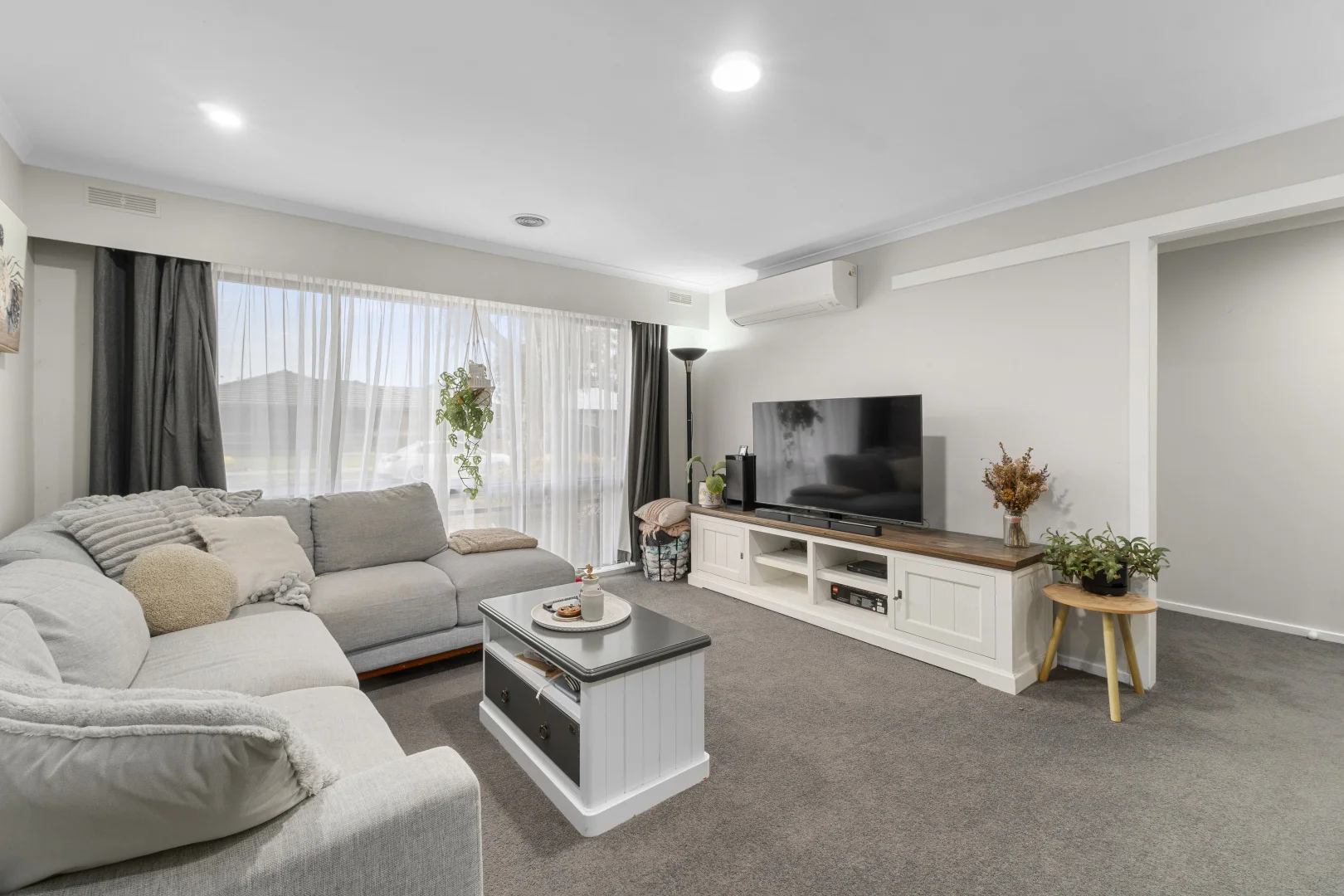 1 Baker St, Colac VIC 3250 photo 5