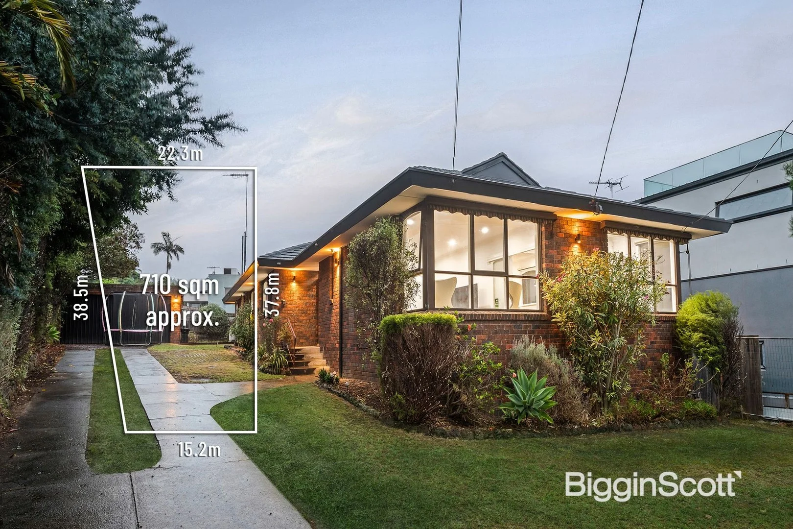 52 Winston Drive, Doncaster VIC 3108