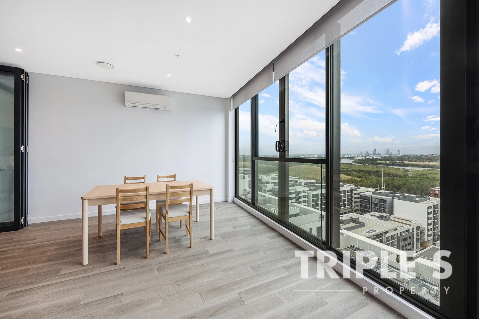 Additional image 4 of 1712/17 Wentworth Place, Wentworth Point NSW 2127