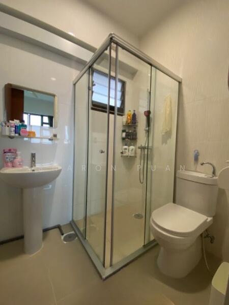 998A Buangkok Crescent photo 2