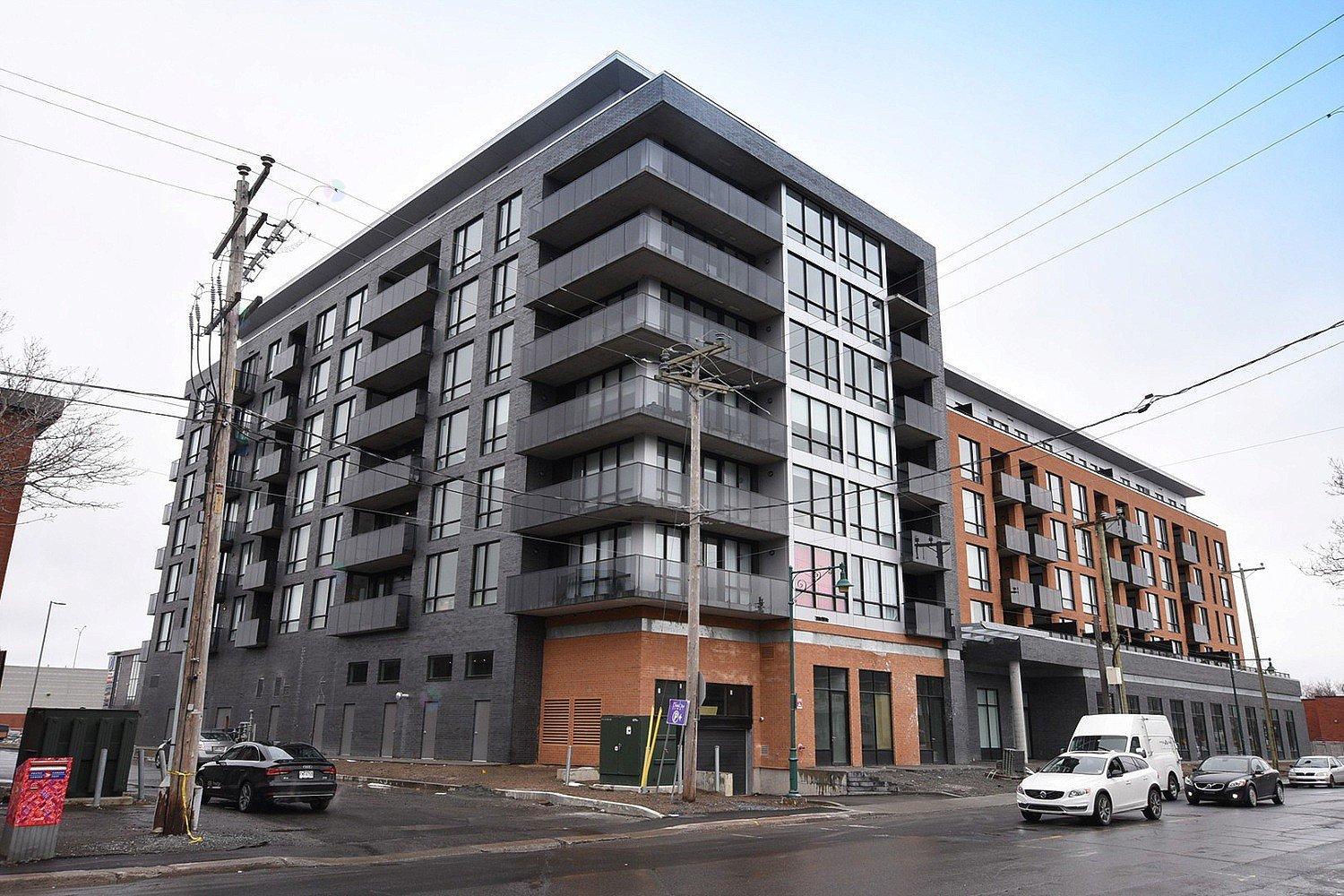 775 Av. Plymouth