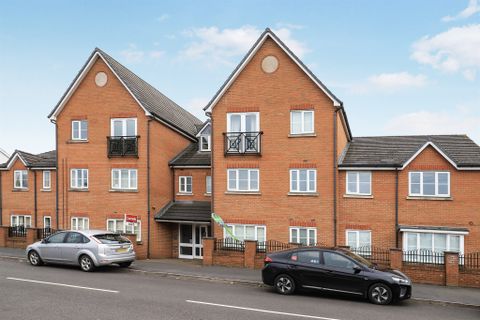 Prestwood Road, Near New Cross Wednesfield, Wolverhampton WV11