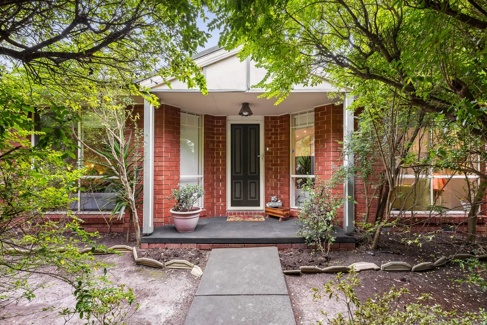 11 Field Street, Croydon VIC 3136