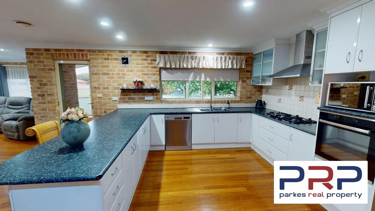 Additional image 7 of 8 Arana Place, Parkes NSW 2870