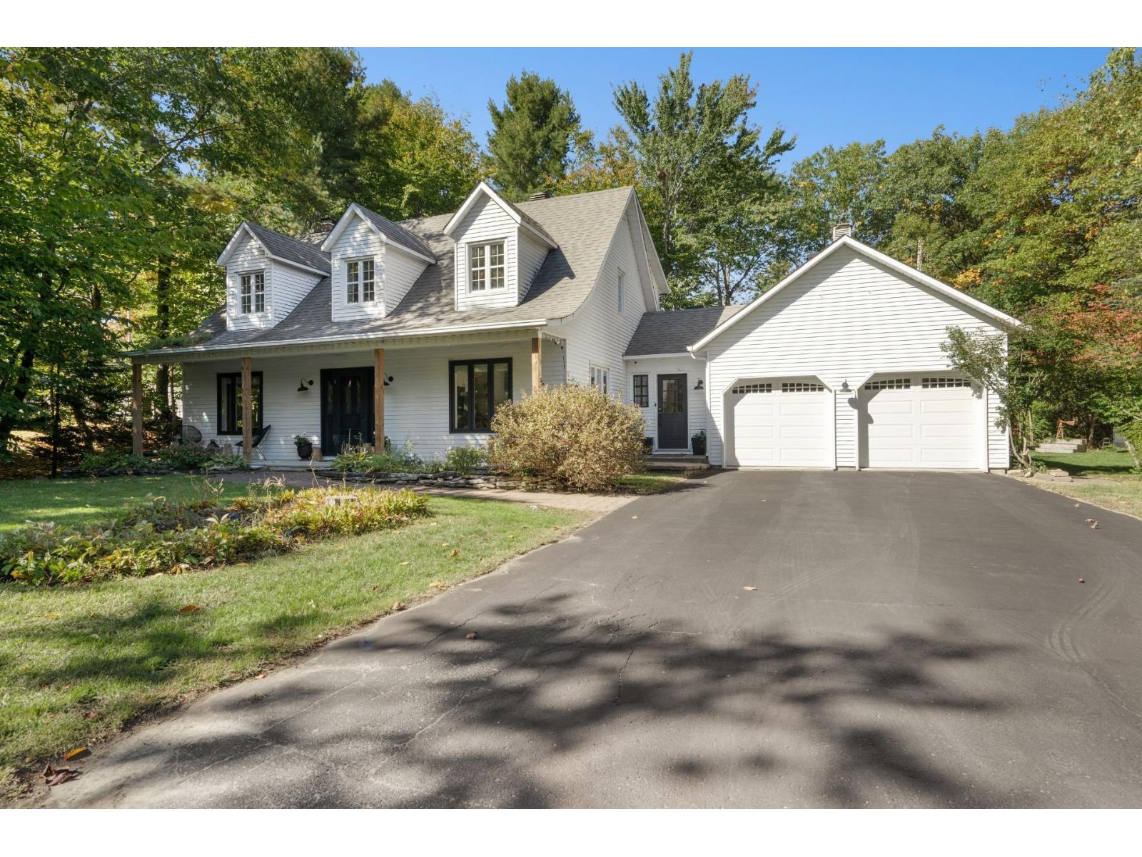 2634 Place Belmont