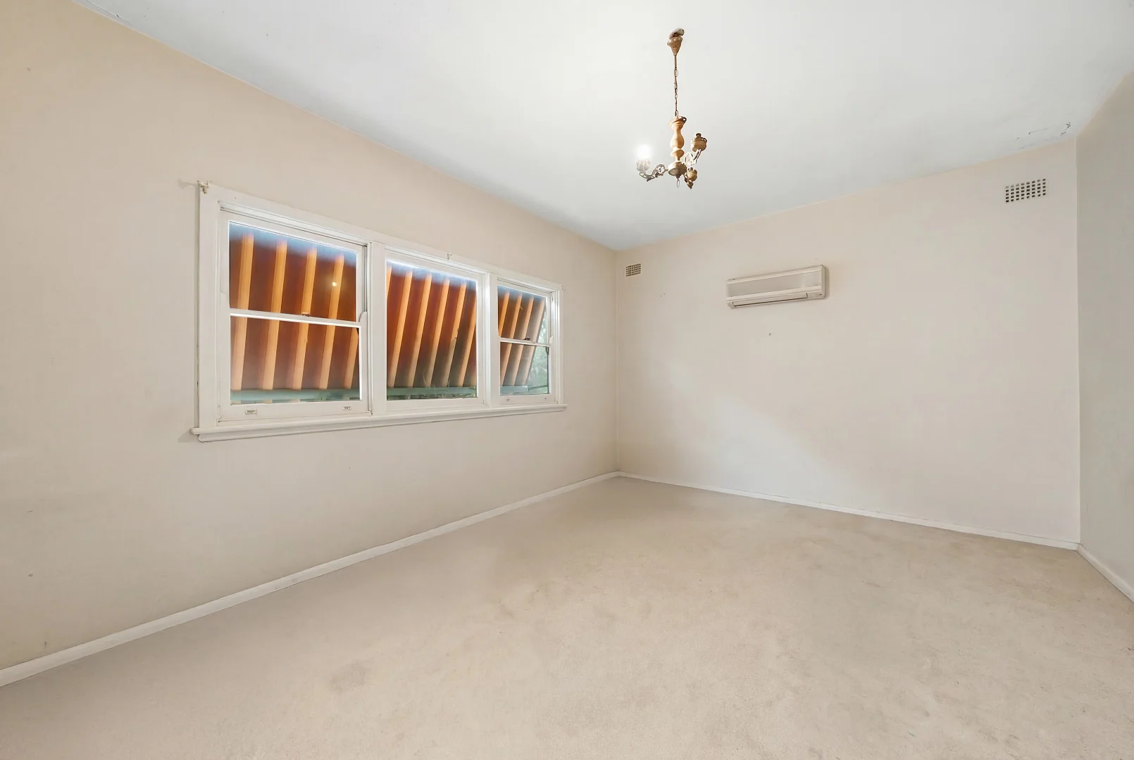 85 Cobham Street, Kings Park NSW 2148 photo 2