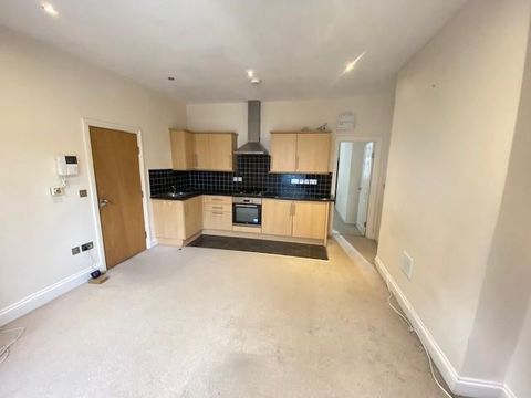 Connaught Avenue, Plymouth PL4