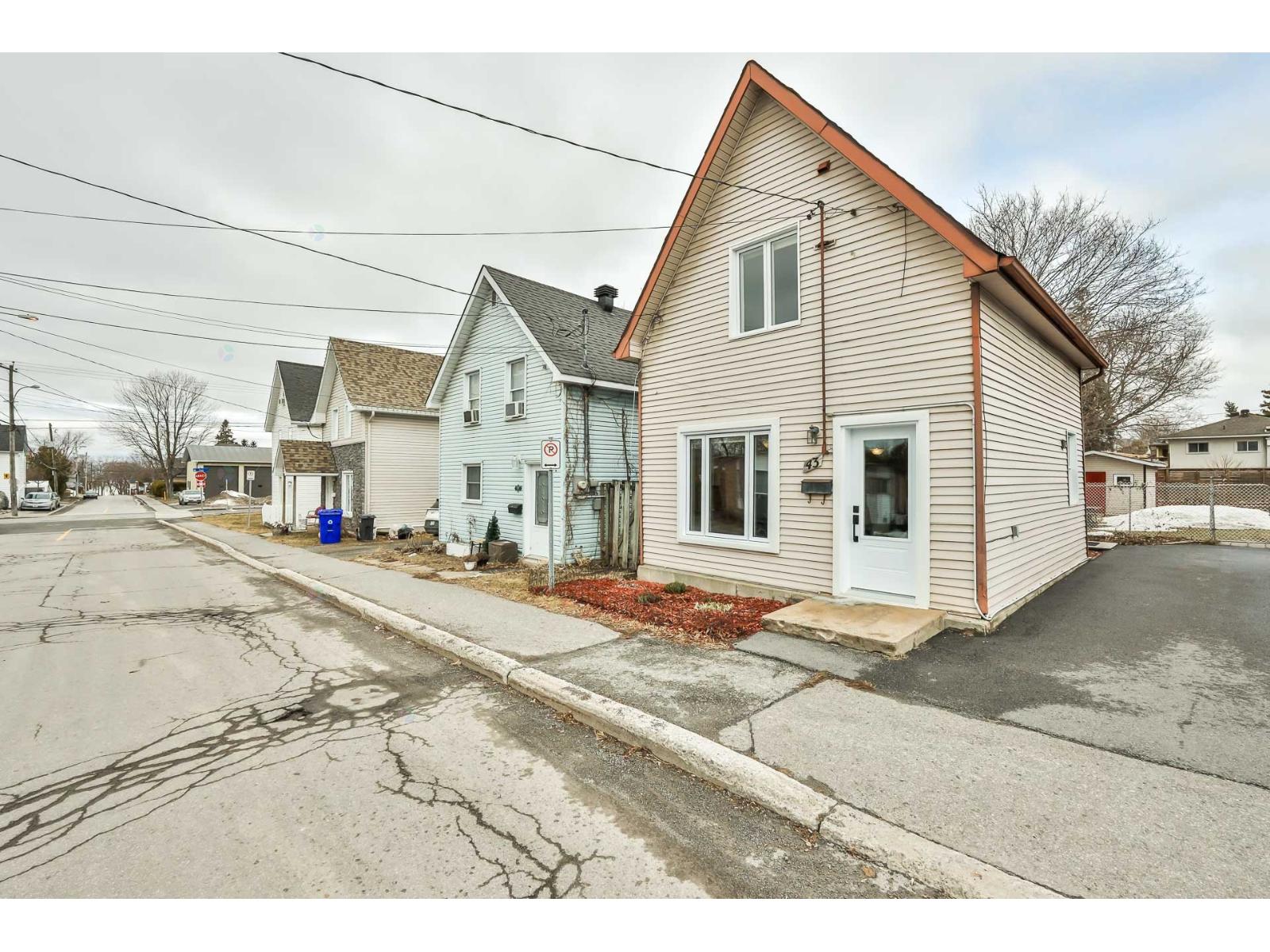 43 Rue Brook