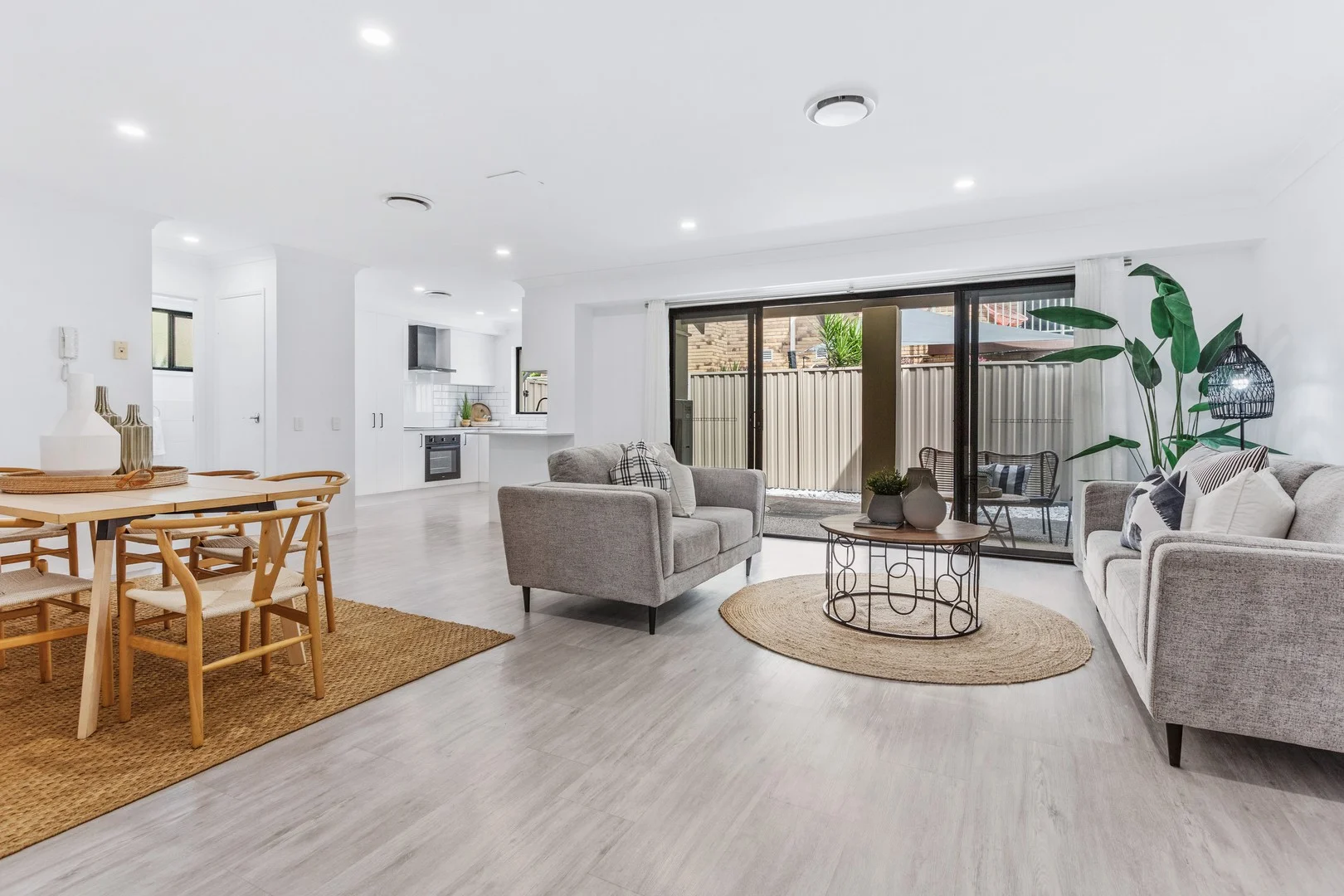 Additional image 2 of 8/8 Gordon Street, Labrador QLD 4215