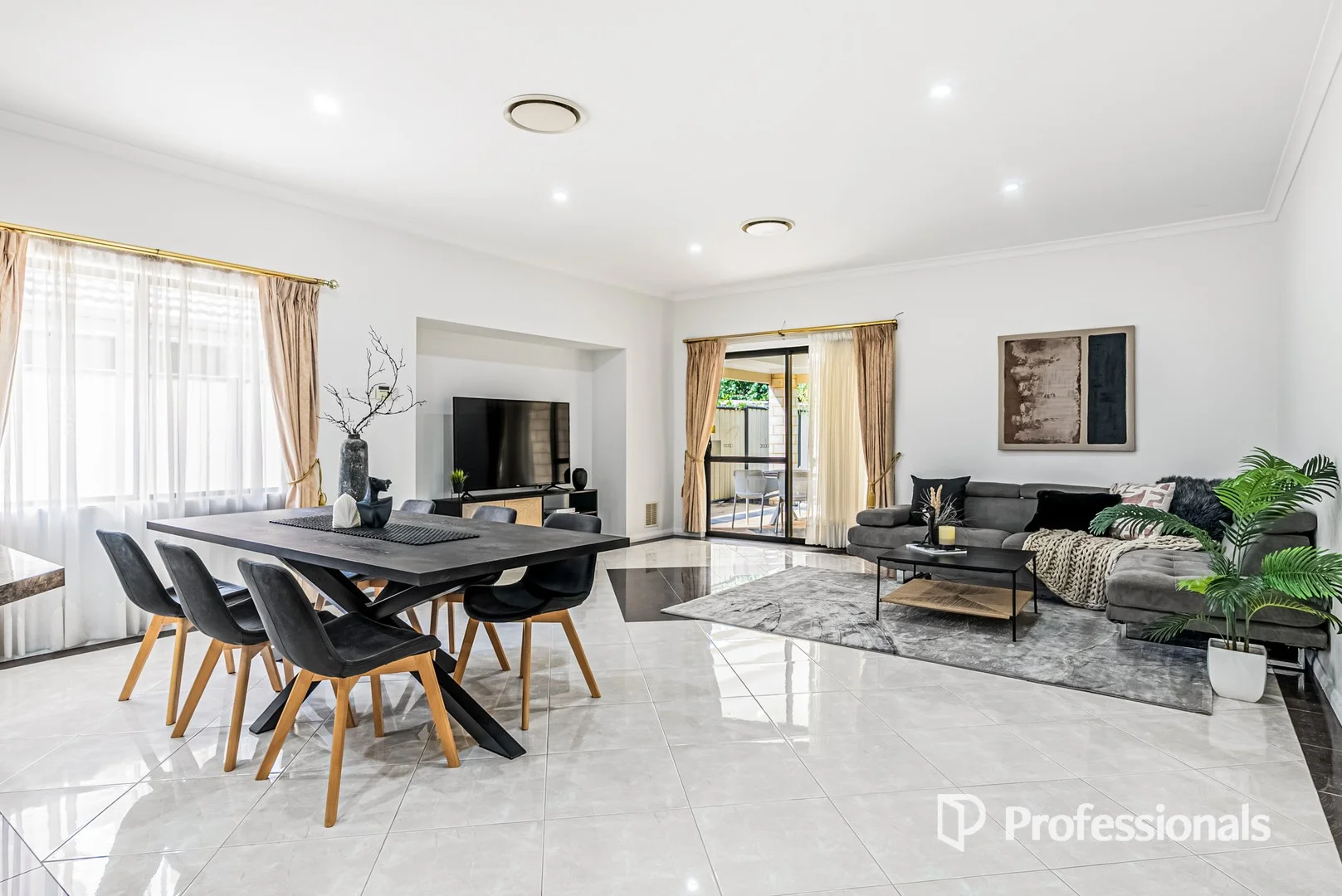 81A Central Road, Rossmoyne WA 6148