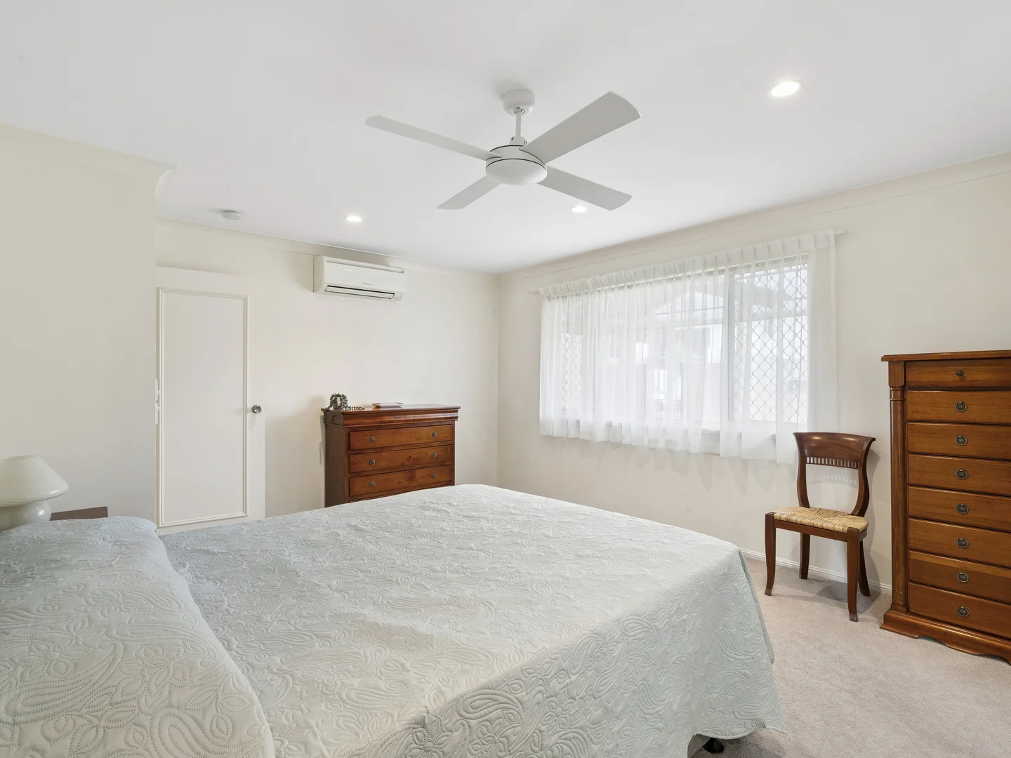 Additional image 18 of 8 Kinloch Avenue, Benowa Waters QLD 4217