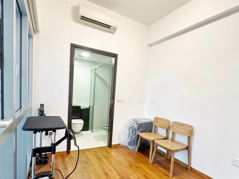 70 Shenton Way photo 5