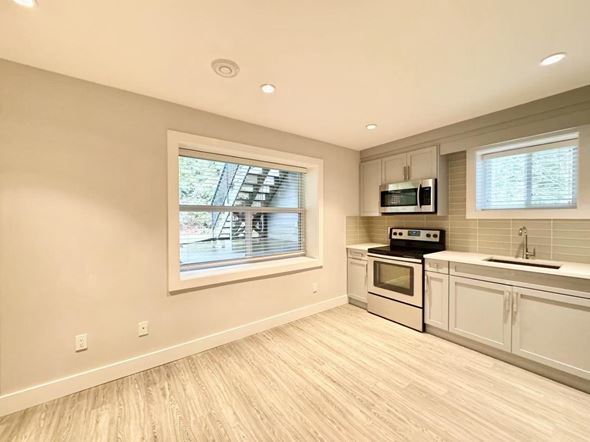 159xx 92A AVENUE, Surrey, BC, V4N6N1