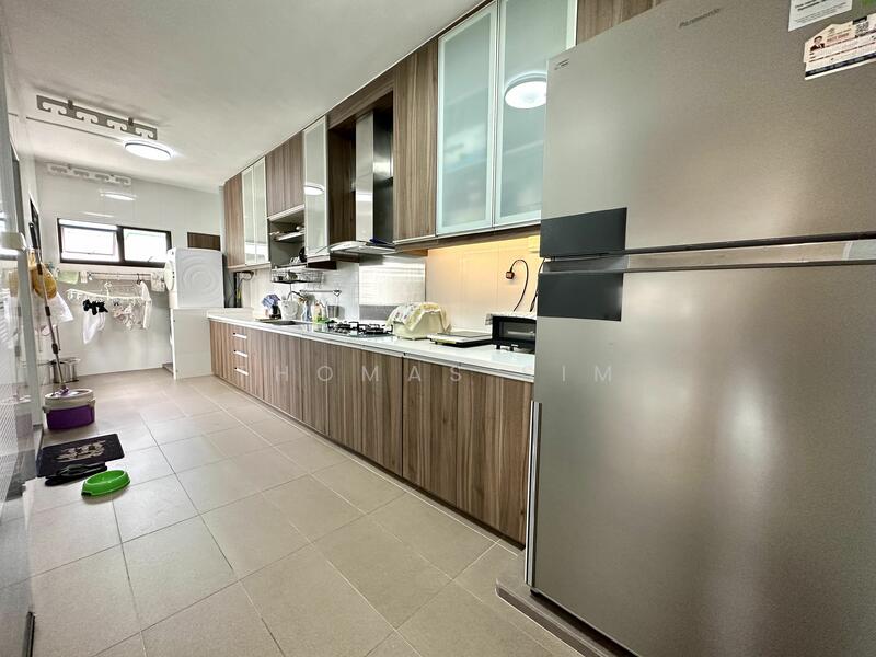 412 Sembawang Drive photo 3