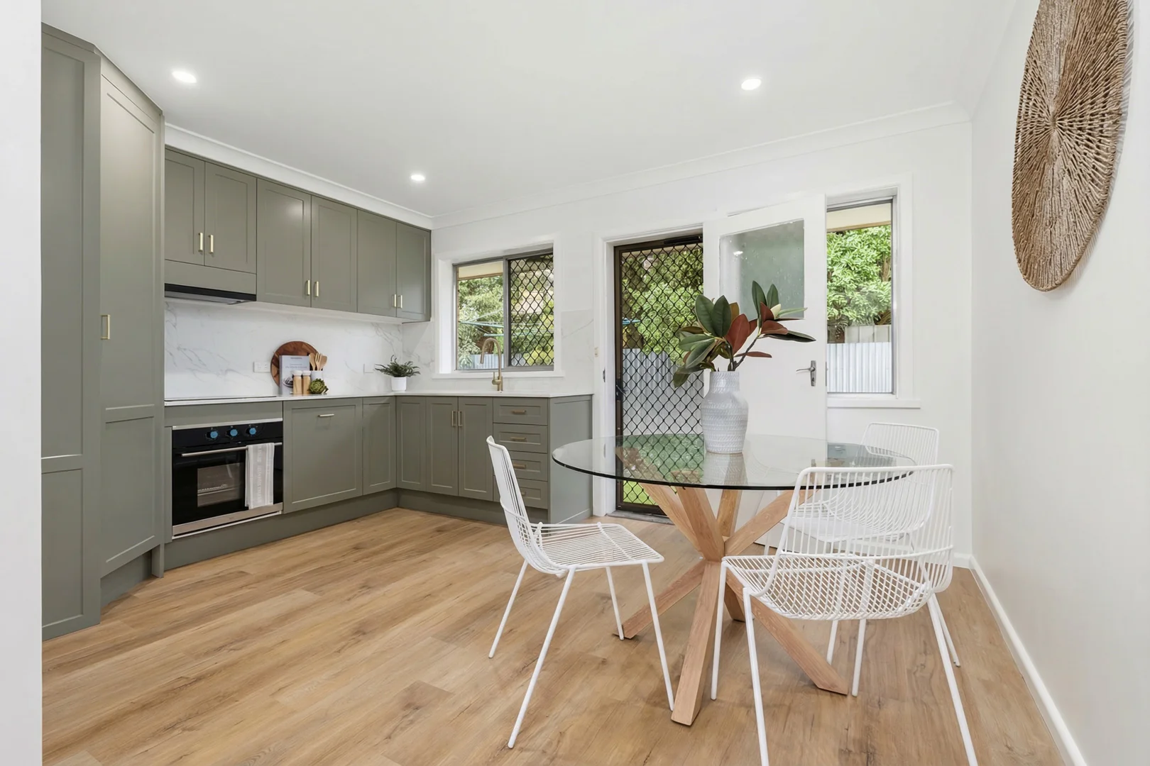 Additional image 2 of 4/411 Macauley Street, South Albury NSW 2640