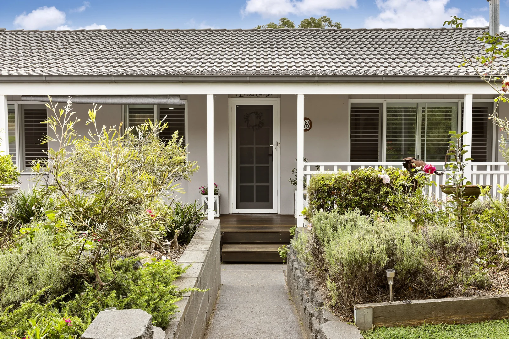 18 Florey Crescent, Springwood NSW 2777 photo 2
