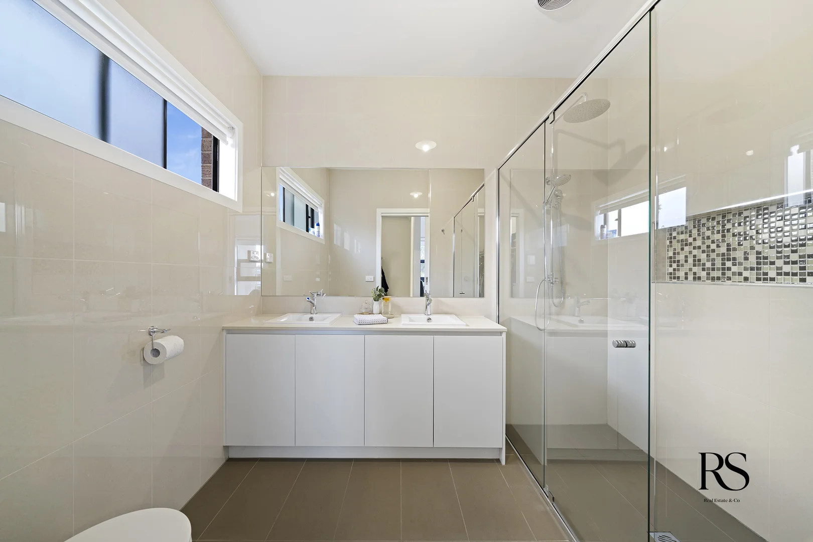 Additional image 10 of 51 Springleaf Avenue, Clyde North VIC 3978