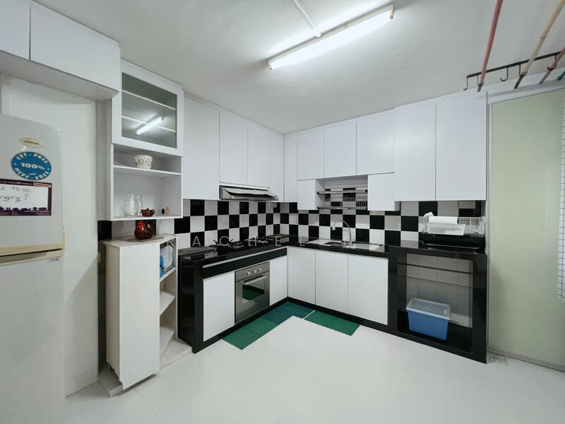 552 Pasir Ris Street 51 photo 4