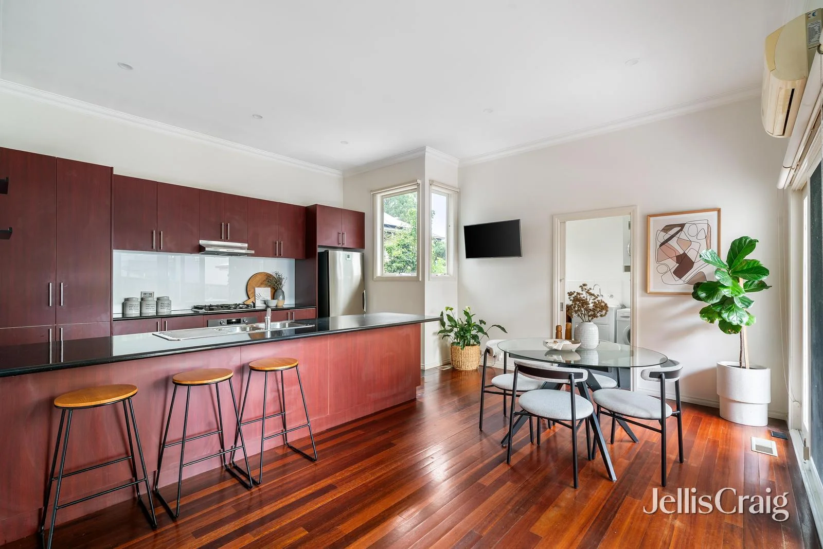 Additional image 5 of 1/87 Rattray Road, Montmorency VIC 3094