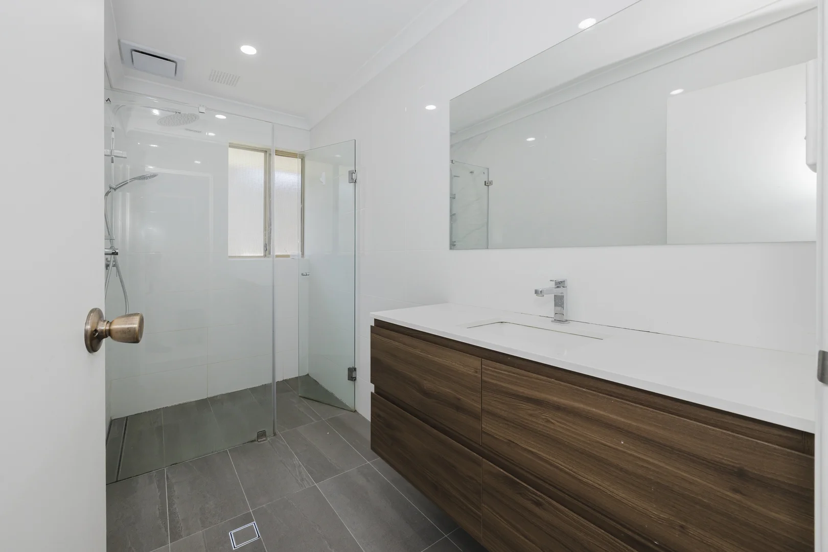 Additional image 11 of 11/25 Rochester Avenue, Beckenham WA 6107
