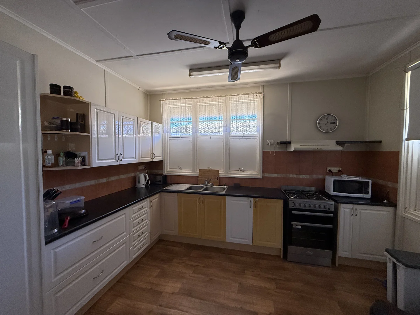 42 Third Avenue, Onslow WA 6710 photo 3