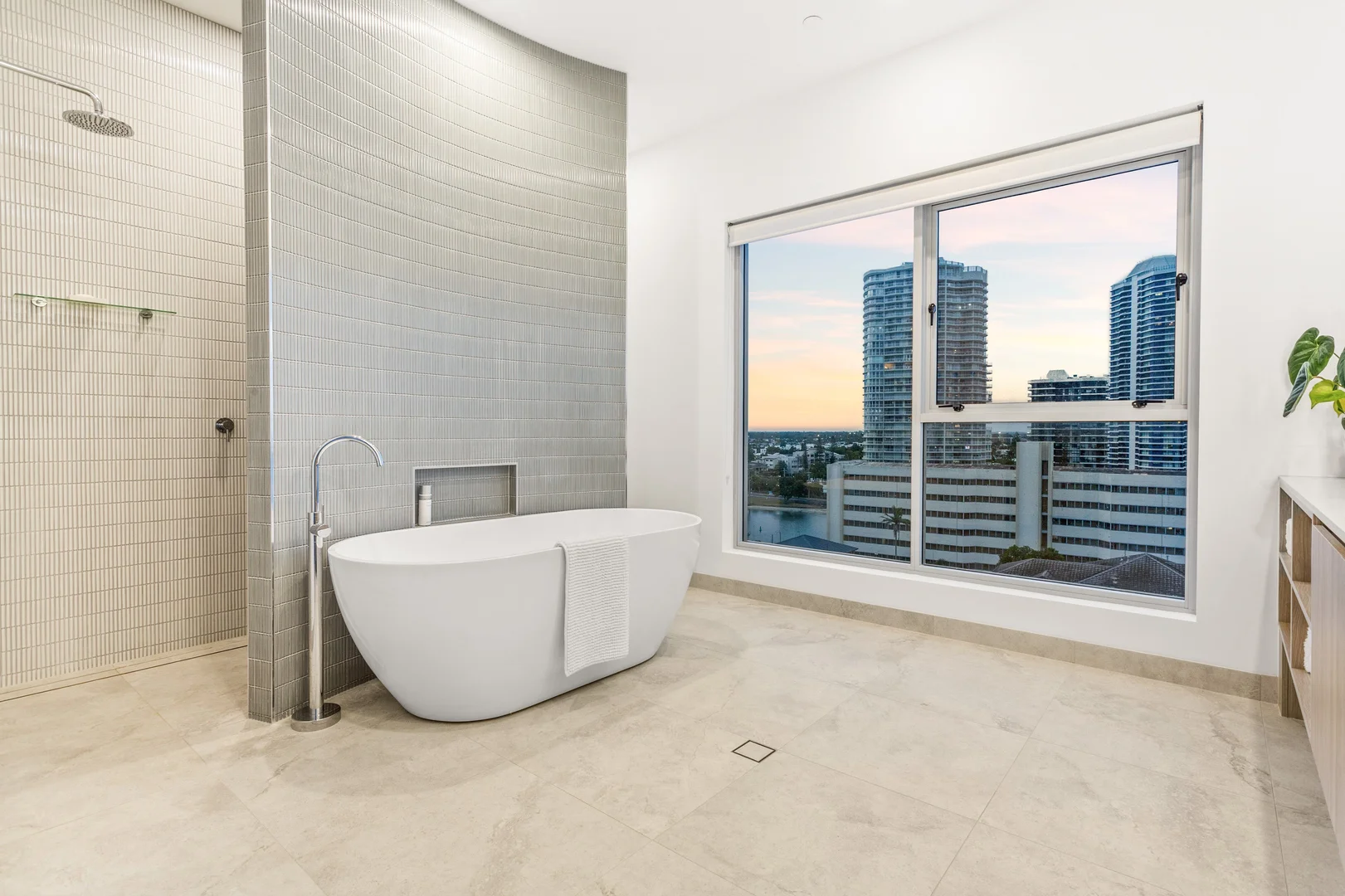 Additional image 19 of 7/536 Marine Parade, Biggera Waters QLD 4216
