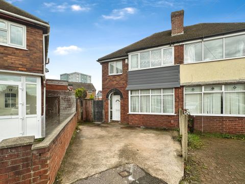Lawfred Avenue, Wednesfield, Wolverhampton WV11