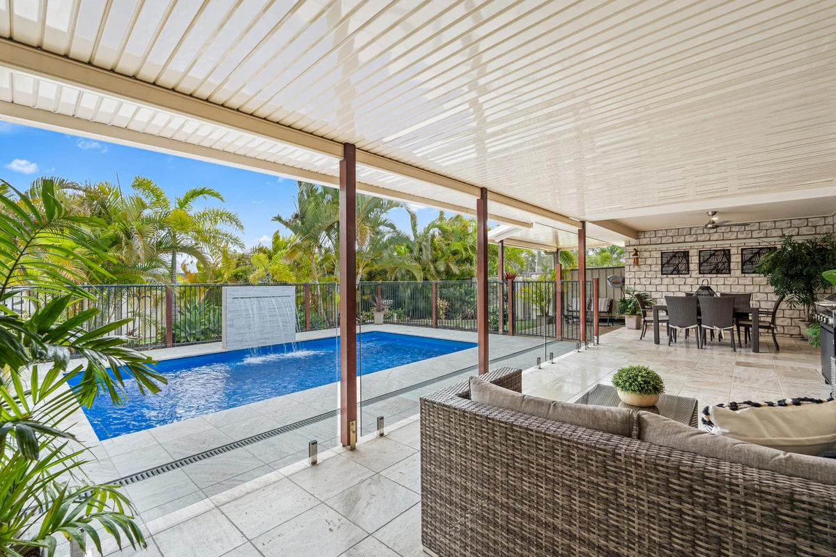 24 Ronaldo Way, Urangan QLD 4655
