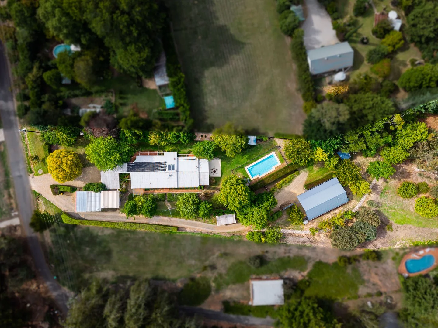 2 Houghs Lane, Bright VIC 3741 photo 2