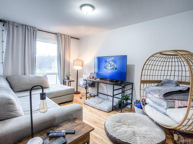 5067 Rue Desmarteau