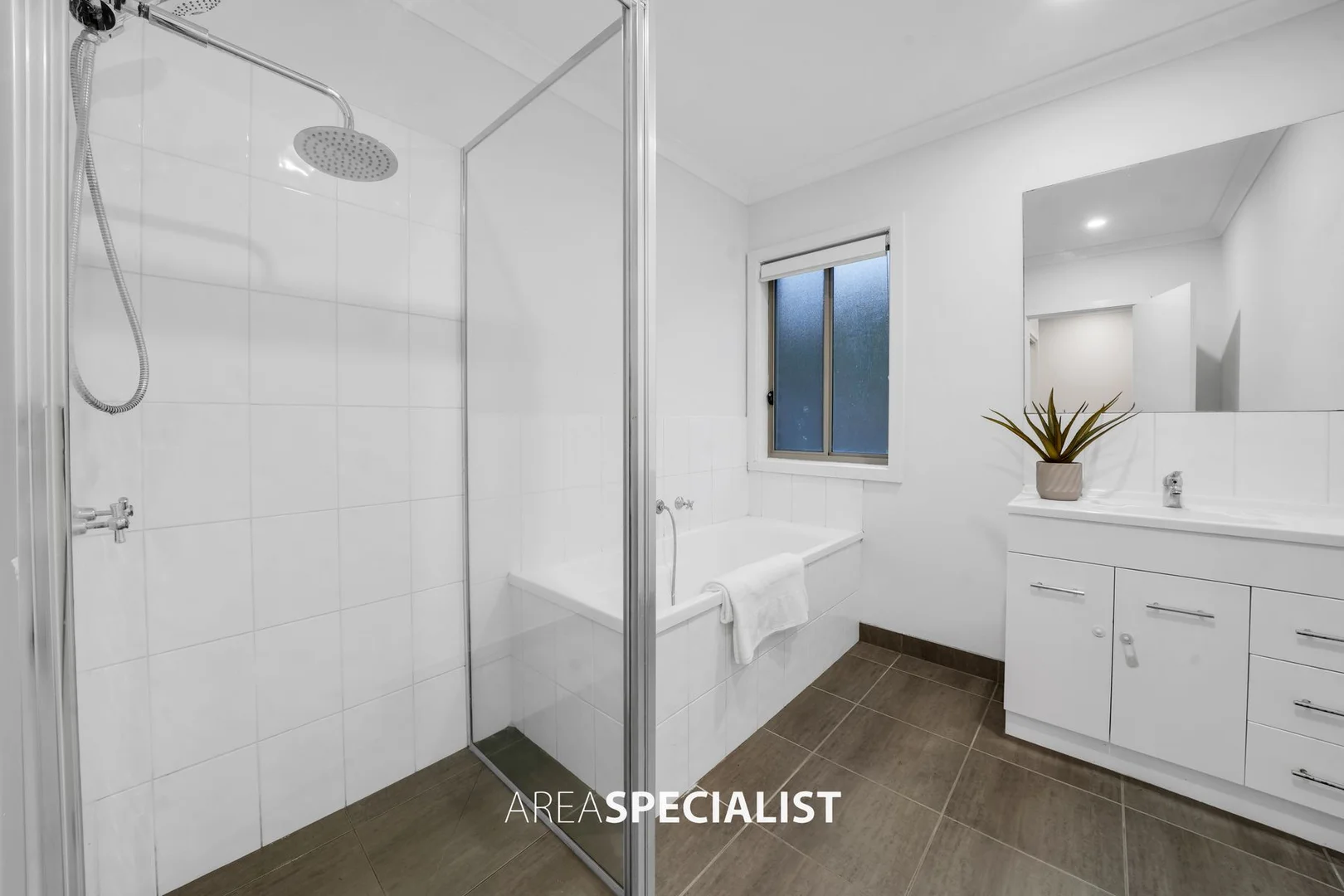 Additional image 11 of 33 John Russell Road, Cranbourne West VIC 3977