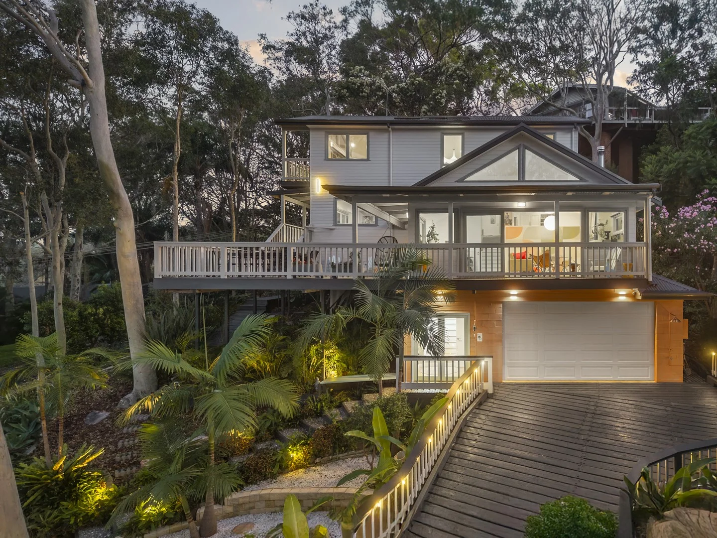 13 Wandearah Avenue, Avalon Beach NSW 2107