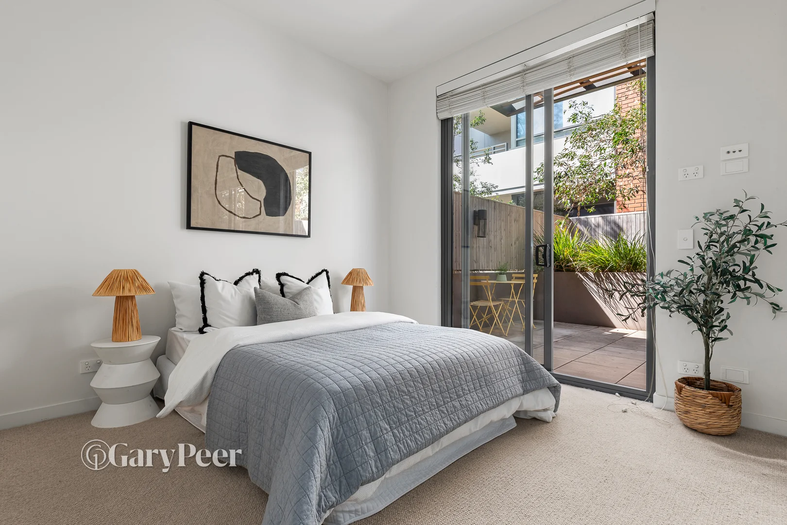 Additional image 6 of 64A Kambrook Road, Caulfield North VIC 3161