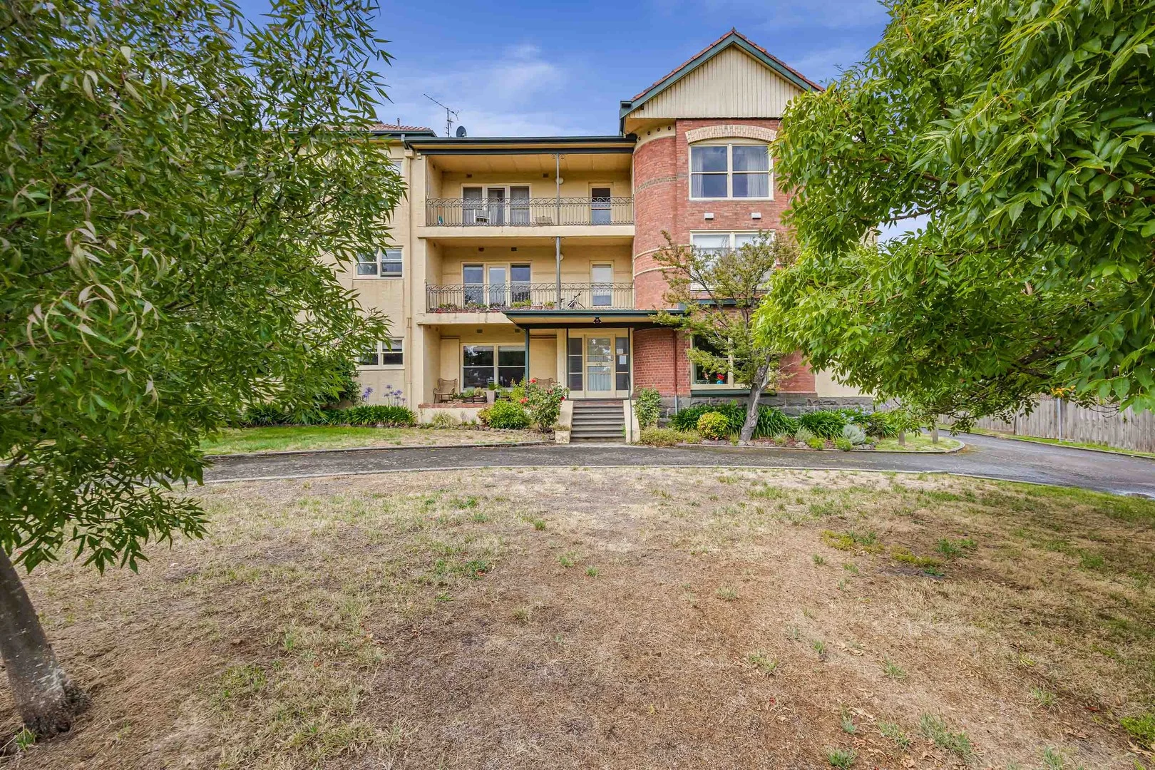 9/412 Drummond Street North, Ballarat Central VIC 3350