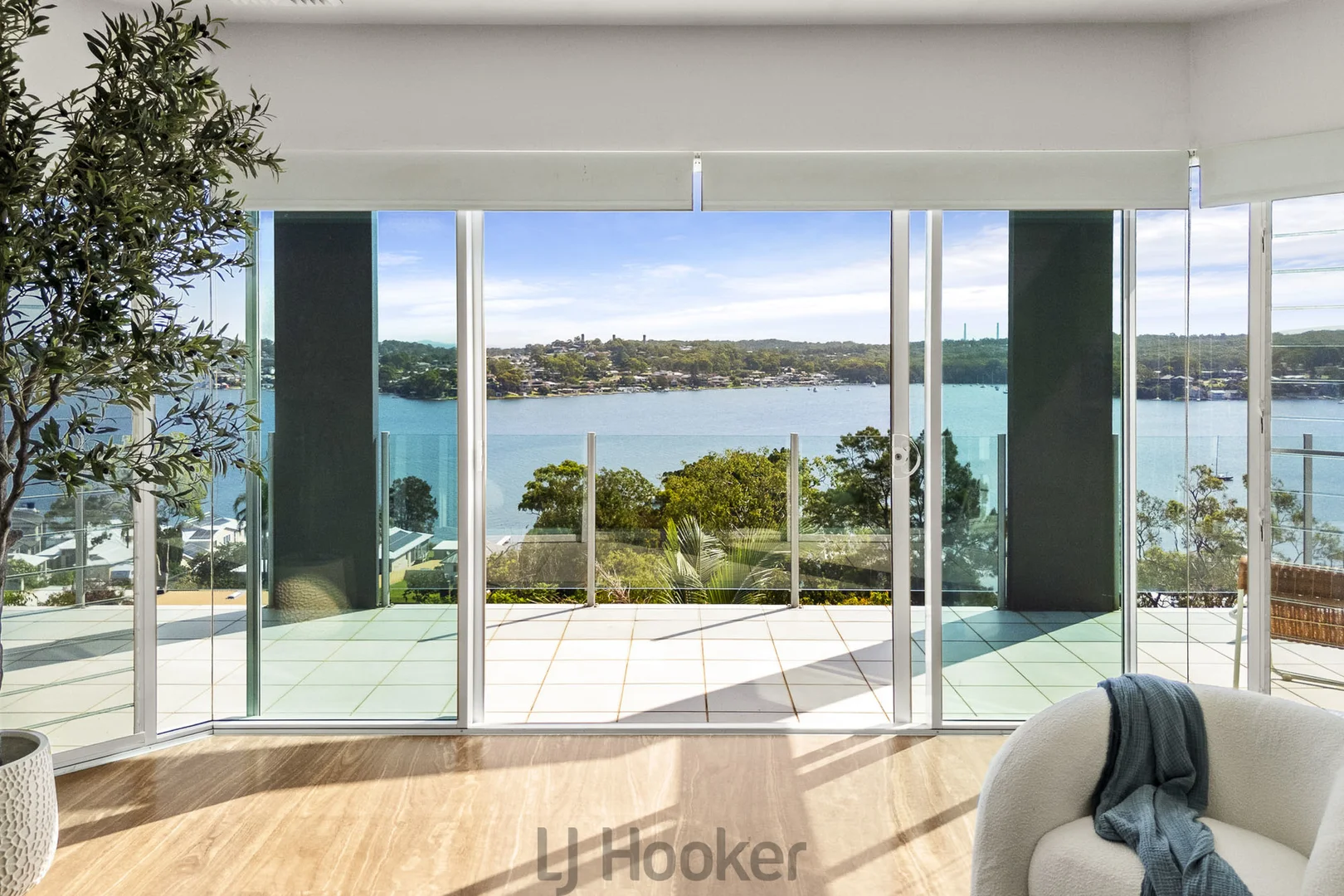 Additional image 4 of 76 Sunlight Parade, Fishing Point NSW 2283